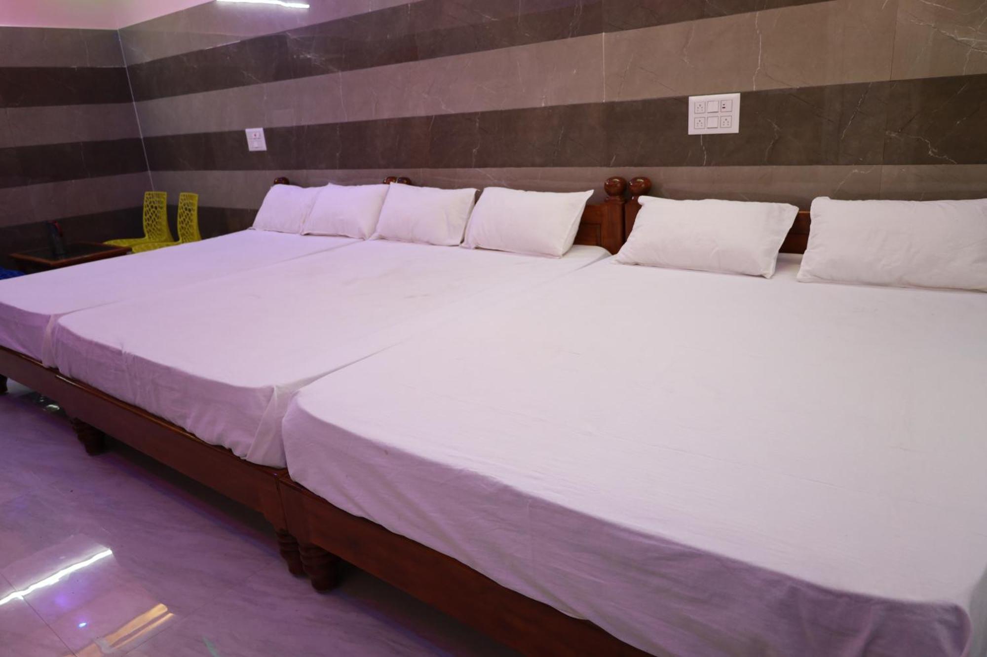 Rv Residency Hotel Wodapatti Ngoại thất bức ảnh